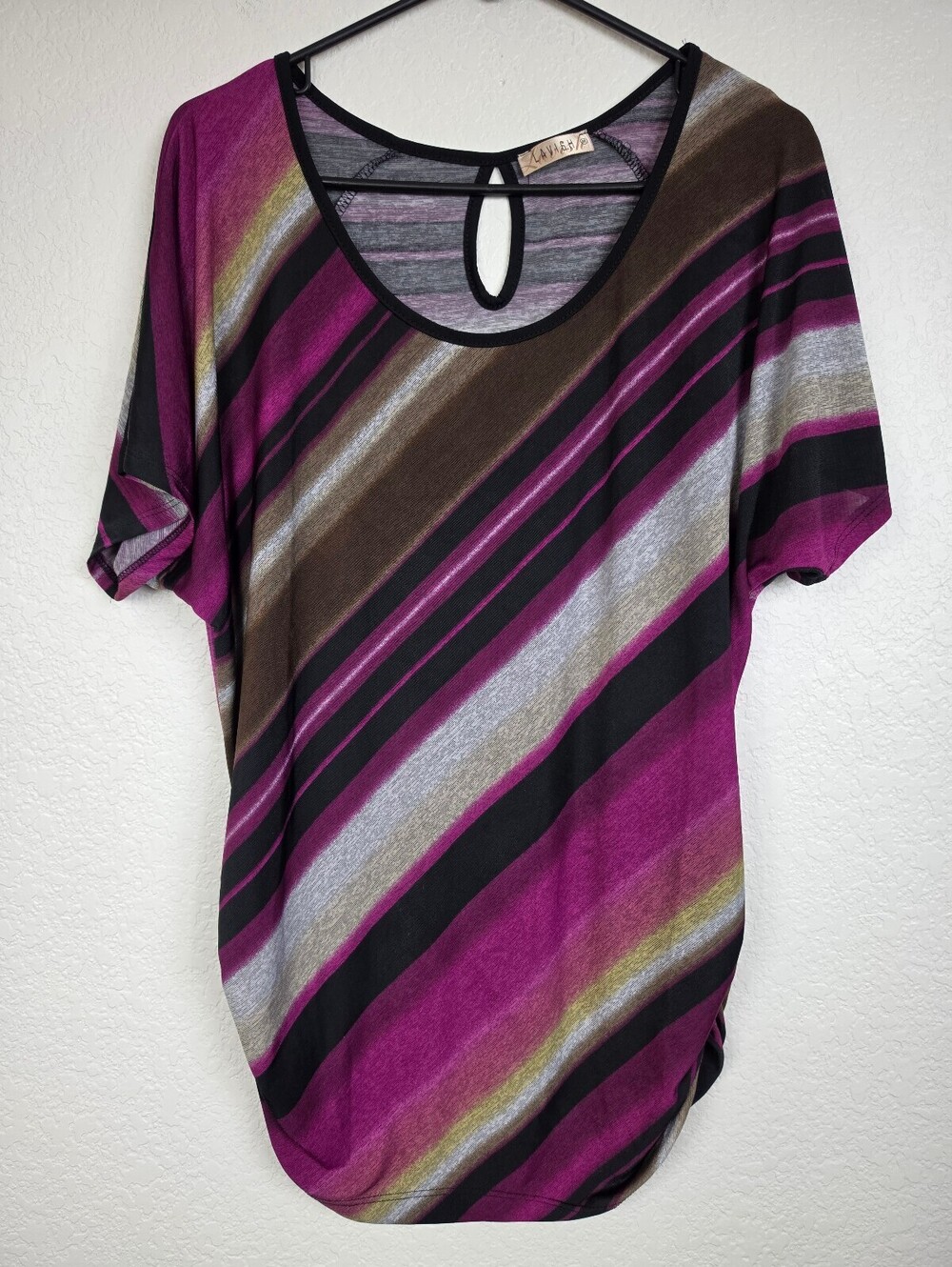 Lavish Women's Medium Striped Keyhole Top